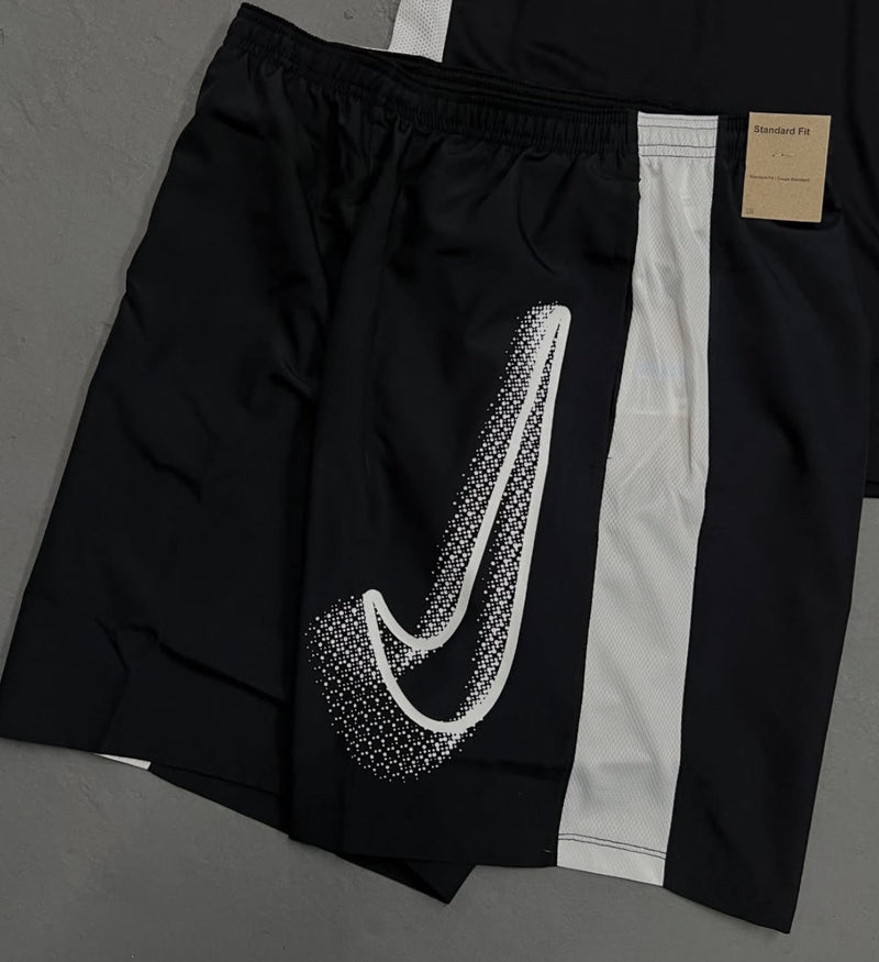 Kit NK Academy DRI-FIT 2025+ Chinelo e boné